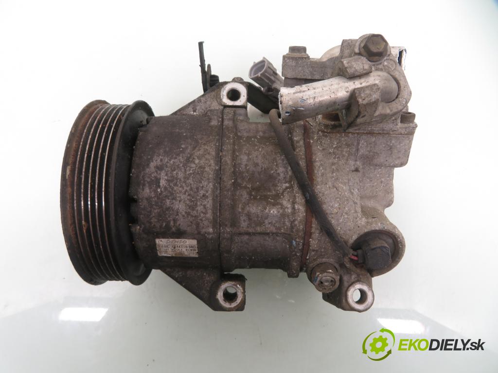 TOYOTA YARIS (_P1_) HB 2003 50,00 1.0 VVT- i 68 - 1SZ-FE 998,00 KOMPRESOR: klimatizace 4472209463 ; 5SE09C (Kompresor klimatizace)