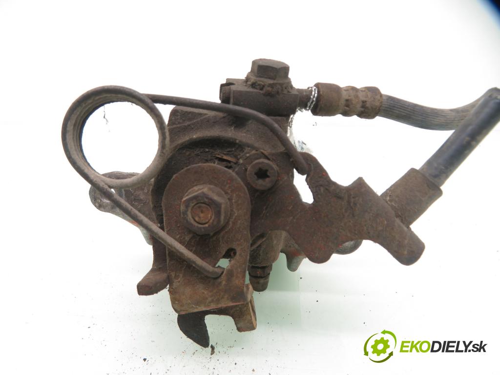 VW PASSAT B5 Variant (3B5) KOMBI 1998 81,00 1.9 TDI 110 - AFN 1896,00 Brzdič strmeň pravé zadné 