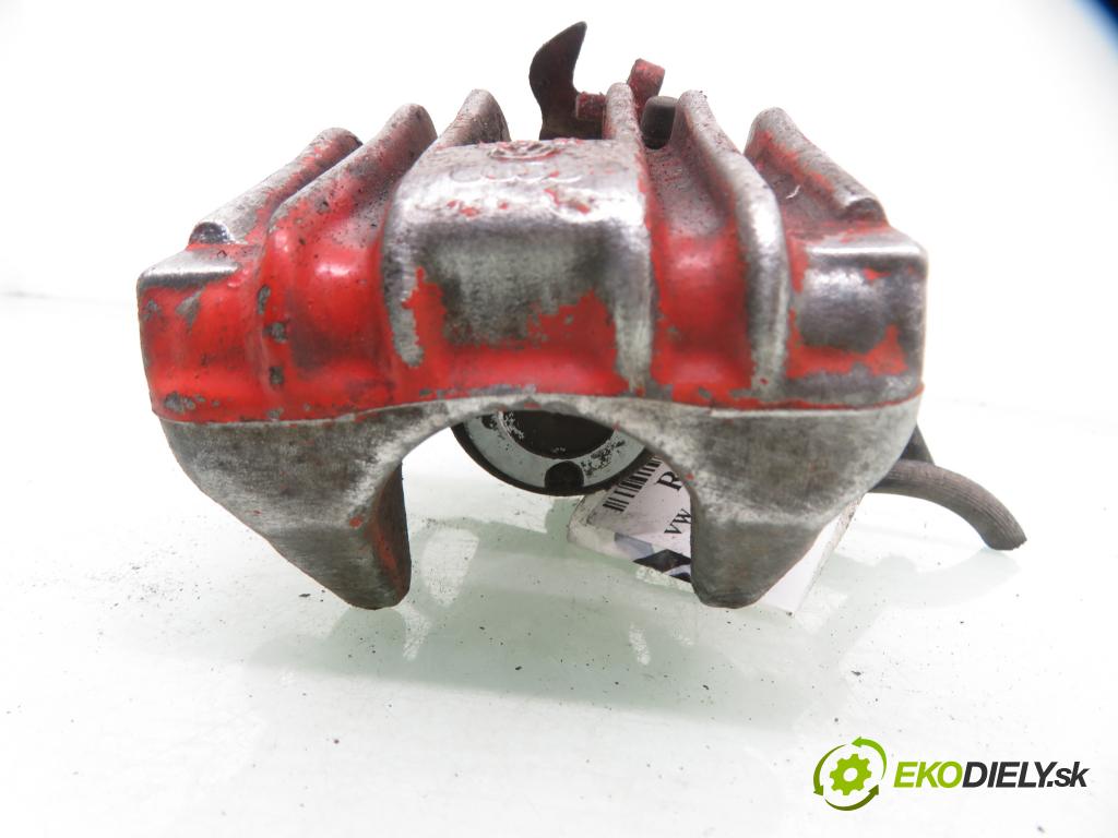 VW PASSAT B5 Variant (3B5) KOMBI 1998 81,00 1.9 TDI 110 - AFN 1896,00 Brzdič strmeň pravé zadné