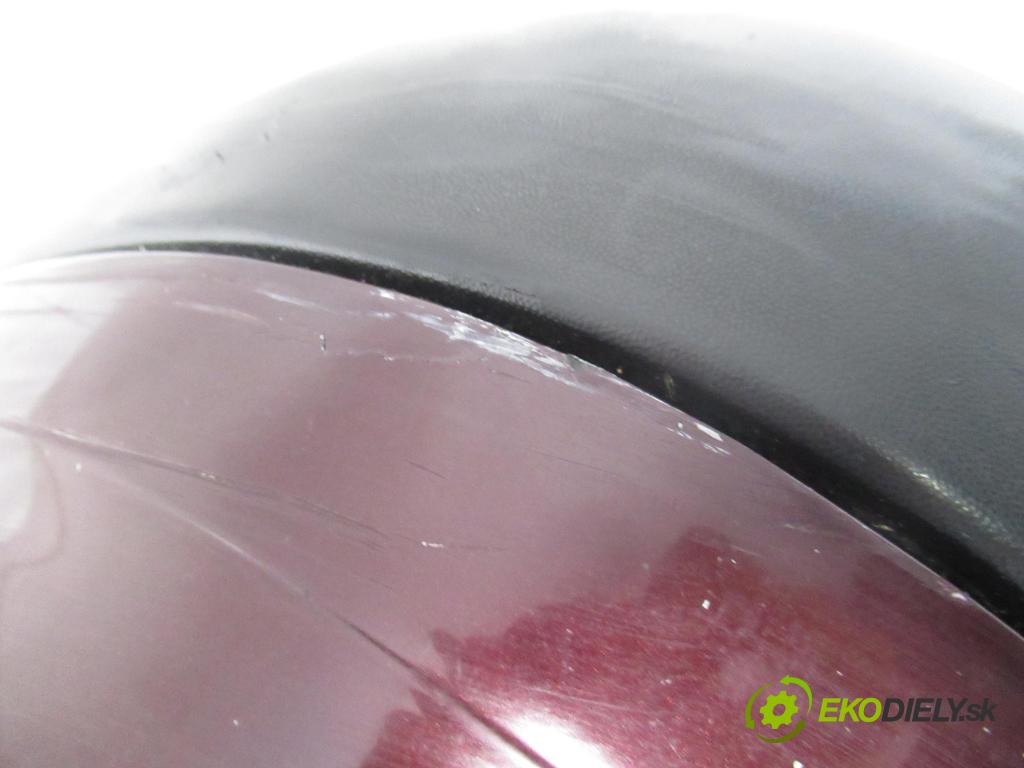 AUDI 80 (8C, B4) SEDAN 1992 85,00 2.0 E 115 - ABK 1984,00 Nárazník predný 