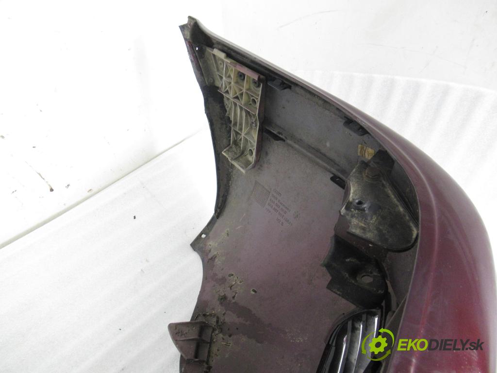 AUDI 80 (8C, B4) SEDAN 1992 85,00 2.0 E 115 - ABK 1984,00 Nárazník predný