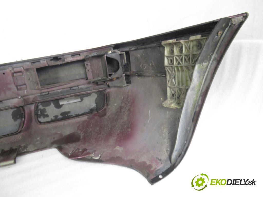 AUDI 80 (8C, B4) SEDAN 1992 85,00 2.0 E 115 - ABK 1984,00 Nárazník predný