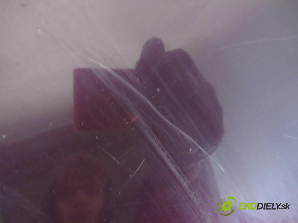 OPEL MERIVA A nadwozie wielkoprzestrzenne (MPV) (X03) MINIVAN 2005 66,00 1.4 16V Twinport - Z 14 XEP 1364,00 Kapota  (Kapota)