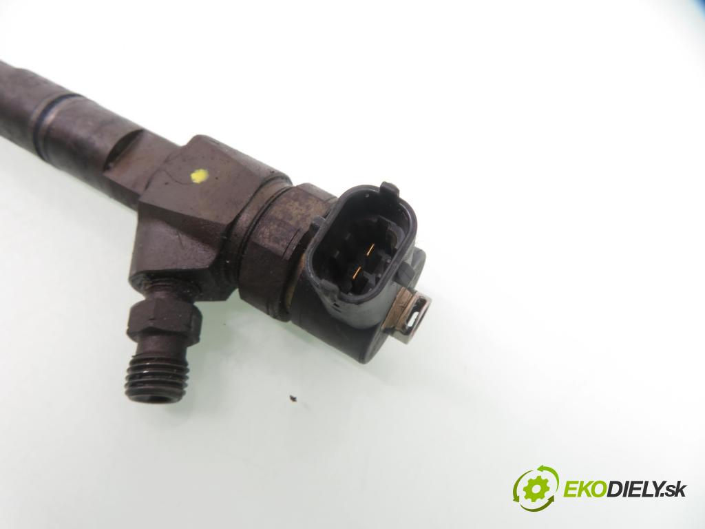 OPEL VECTRA C Kombi (Z02) KOMBI 2006 110,00 1.9 CDTI - Z 19 DTH 1910,00 vstrekovač 0445110159 (Vstrekovač paliva)