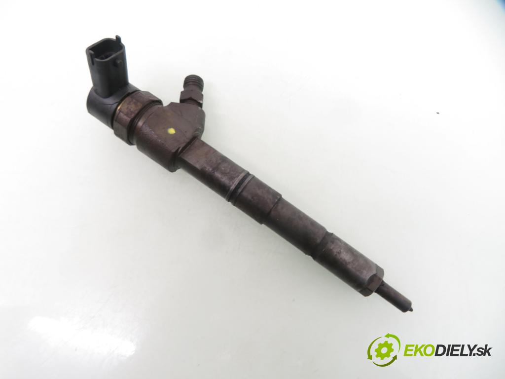 OPEL VECTRA C Kombi (Z02) KOMBI 2006 110,00 1.9 CDTI - Z 19 DTH 1910,00 vstrekovač 0445110159 (Vstrekovač paliva)