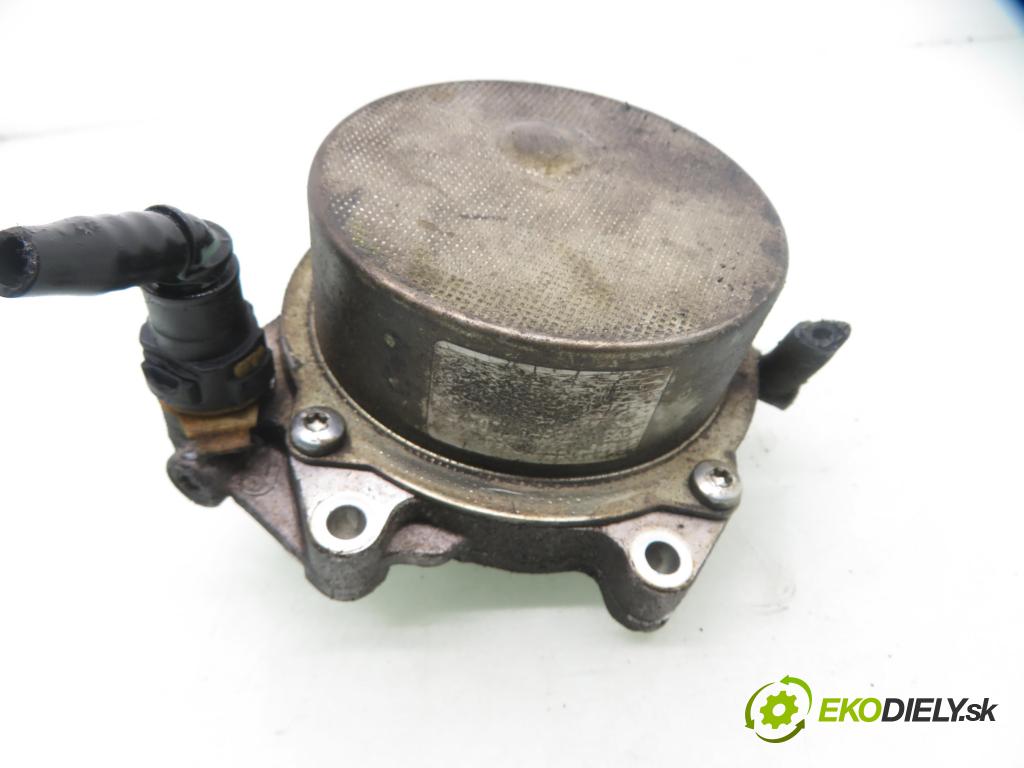 OPEL VECTRA C Kombi (Z02) KOMBI 2006 110,00 1.9 CDTI - Z 19 DTH 1910,00 Pumpa vákuová