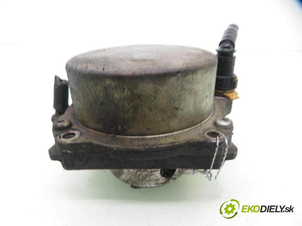 OPEL VECTRA C Kombi (Z02) KOMBI 2006 110,00 1.9 CDTI - Z 19 DTH 1910,00 Pumpa vákuová