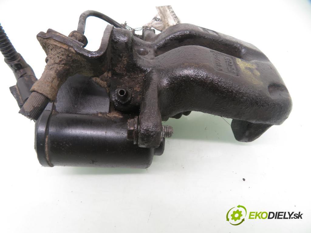 VW PASSAT B6 Variant (3C5) KOMBI 2007 103,00 2.0 TDI 16V - BKP 1968,00 Brzdič strmeň pravé zadné