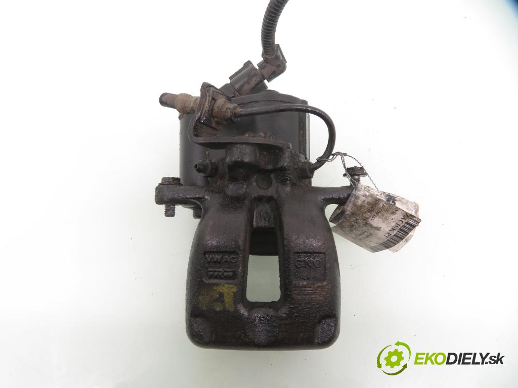 VW PASSAT B6 Variant (3C5) KOMBI 2007 103,00 2.0 TDI 16V - BKP 1968,00 Brzdič strmeň pravé zadné