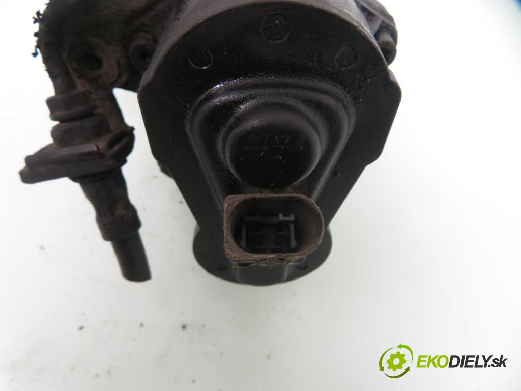 VW PASSAT B6 Variant (3C5) KOMBI 2007 103,00 2.0 TDI 16V - BKP 1968,00 Brzdič strmeň LT