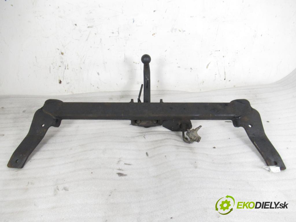 AUDI A8 D2 (4D2, 4D8) SEDAN 1998 110,00 2.5 TDI - AFB 2496,00 Hák 