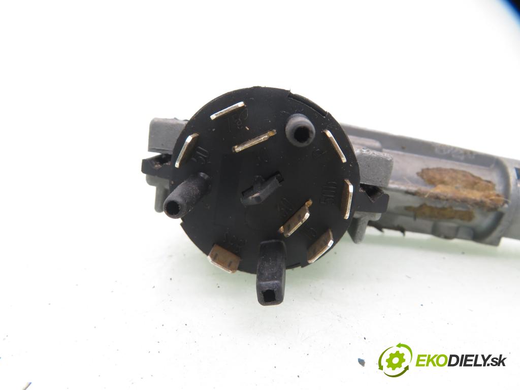 AUDI 80 (89, 89Q, 8A, B3) SEDAN 1990 80,00 2.0 - 3A 1984,00 spinačka 893905851 (Spínacia skrinka)