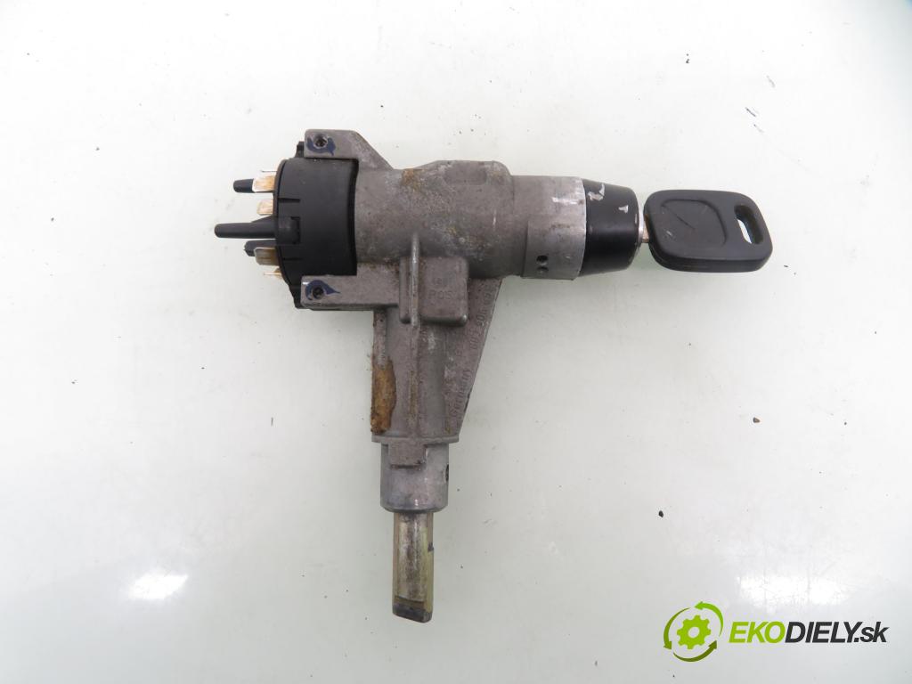 AUDI 80 (89, 89Q, 8A, B3) SEDAN 1990 80,00 2.0 - 3A 1984,00 spinačka 893905851 (Spínacia skrinka)