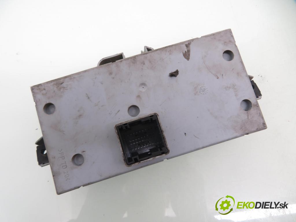 FIAT PUNTO (188_) HB 2002 44,00 1.2 60 - 188 A4.000 1242,00 MODUL BSI 46774361