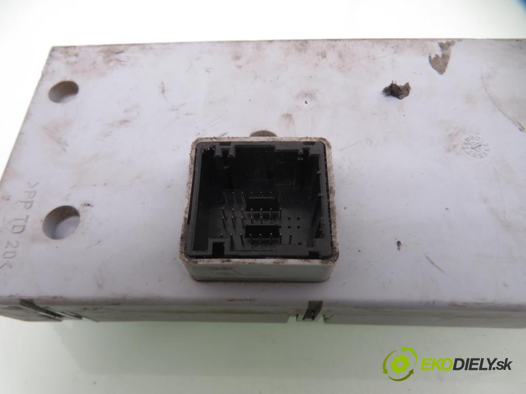 FIAT PUNTO (188_) HB 2002 44,00 1.2 60 - 188 A4.000 1242,00 MODUL BSI 46774361