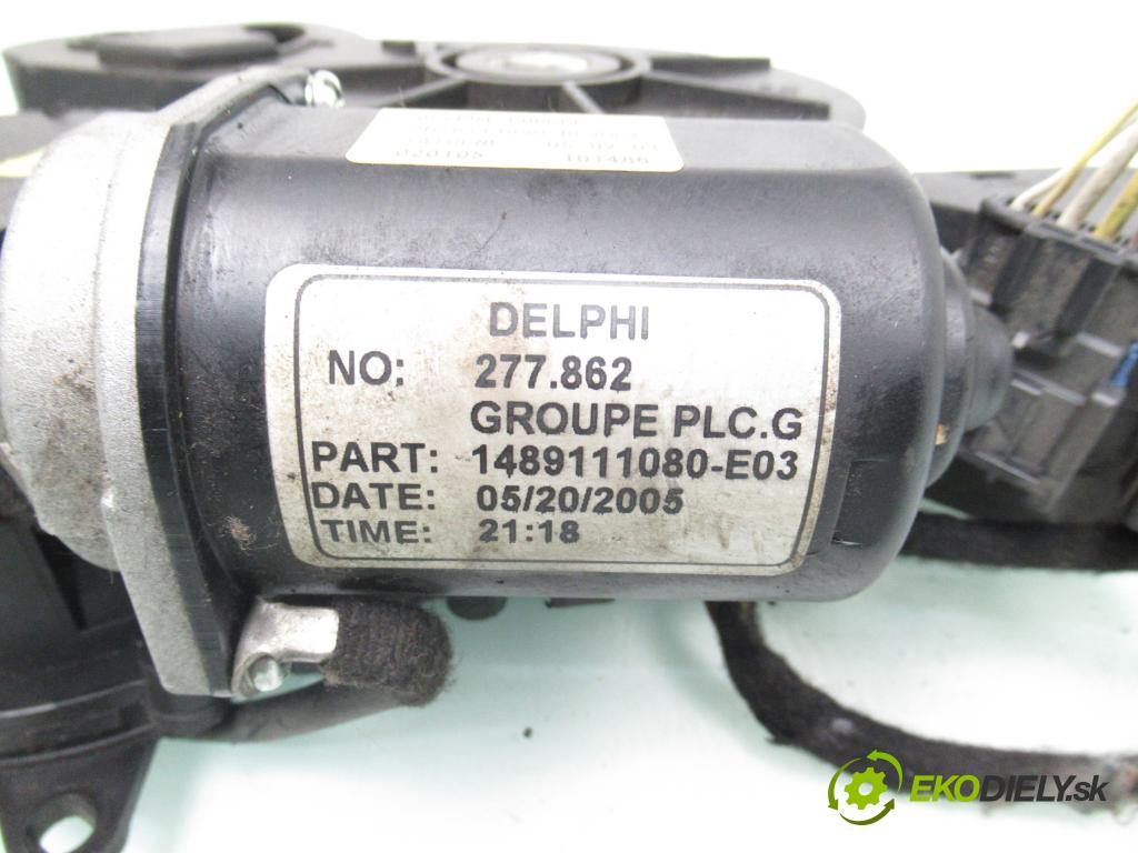 CITROEN C8 (EA_, EB_) MINIVAN 2004 79,00 2.0 HDi - RHM (DW10ATED4) 1997,00 zámok Dvere posúvne 16835852 ; 1489111080