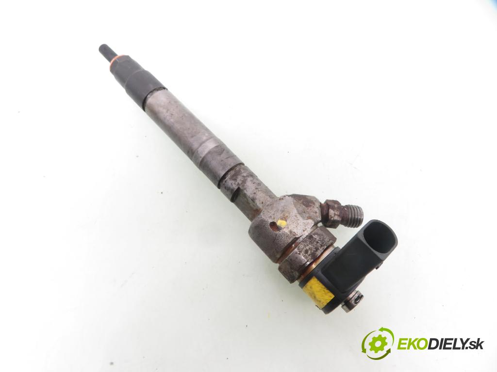 MERCEDES-BENZ KLASA C coupe (CL203) COUPE 2003 105,00 C 220 CDI 143 - OM 611.962 2148,00 vstrekovač A6110701387 ; 0445110100 (Vstrekovač paliva)