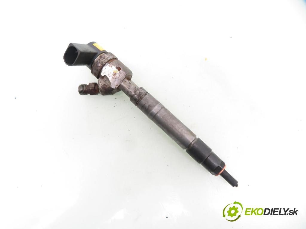 MERCEDES-BENZ KLASA C coupe (CL203) COUPE 2003 105,00 C 220 CDI 143 - OM 611.962 2148,00 vstrekovač A6110701387 ; 0445110100 (Vstrekovač paliva)