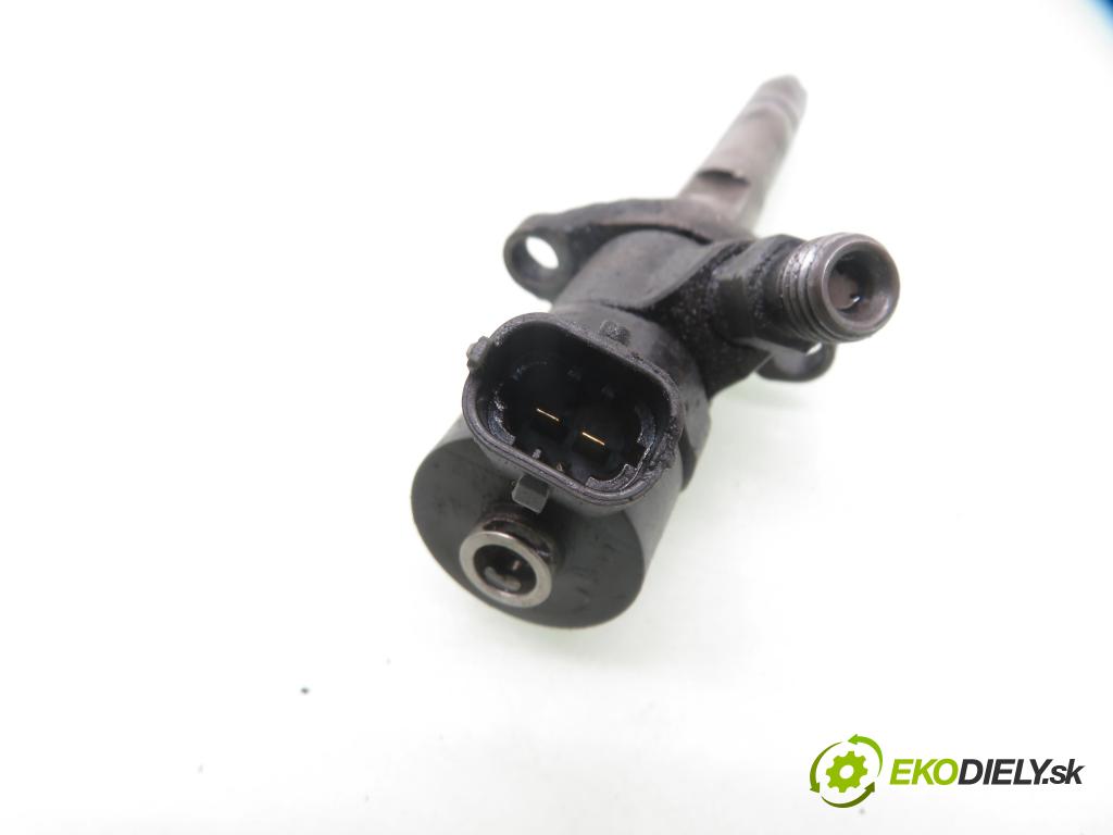 PEUGEOT 307 (3A/C) HB 2005 66,00 1.6 HDi 90 - 9HX (DV6ATED4) 1560,00 vstrekovač 0445110259 (Vstrekovač paliva)