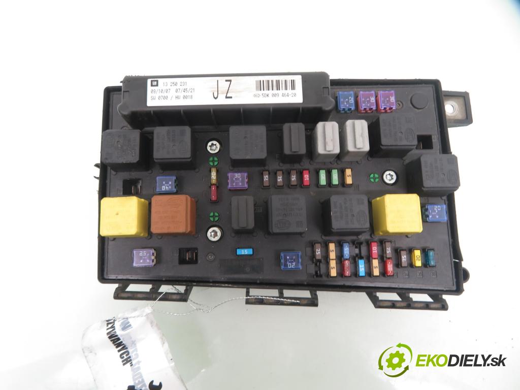 OPEL ASTRA H Kombi (A04) KOMBI 2007 85,00 1.6 - Z 16 XER 1598,00 MODUL BSI 13250231 ; 5DK00946420