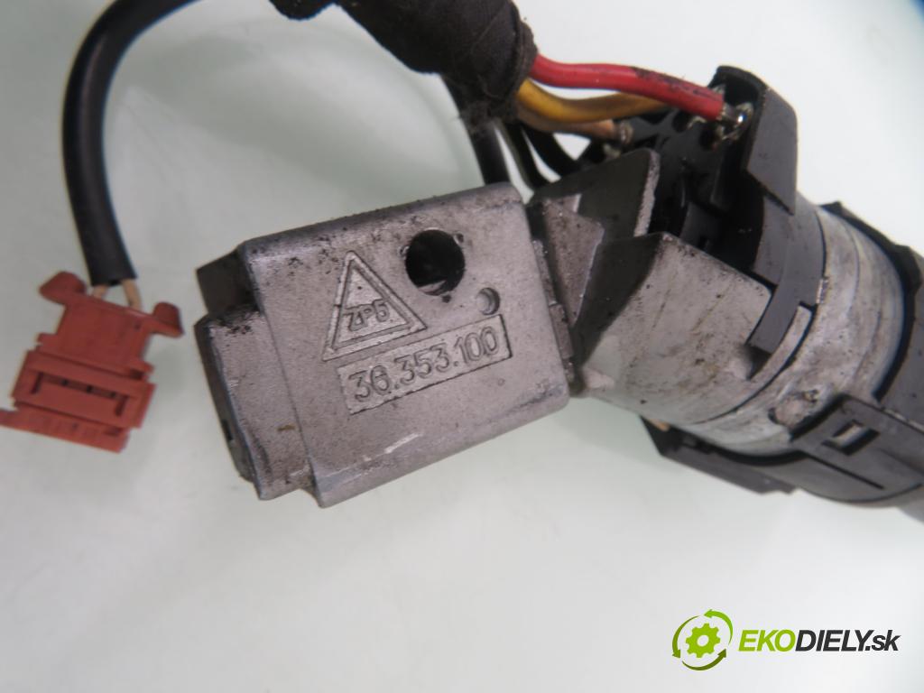 CITROEN C8 (EA_, EB_) VAN 2005 94,00 2.2 HDi - 4HW (DW12TED4) 2179,00 spinačka 36353100 (Spínacia skrinka)