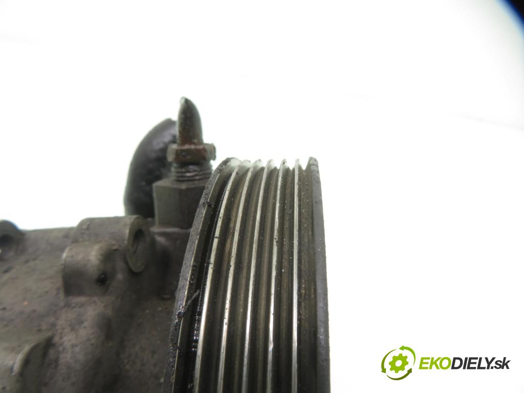 CITROEN C8 (EA_, EB_) VAN 2005 94,00 2.2 HDi - 4HW (DW12TED4) 2179,00 pumpa servočerpadlo 9637000880 (Servočerpadlo)