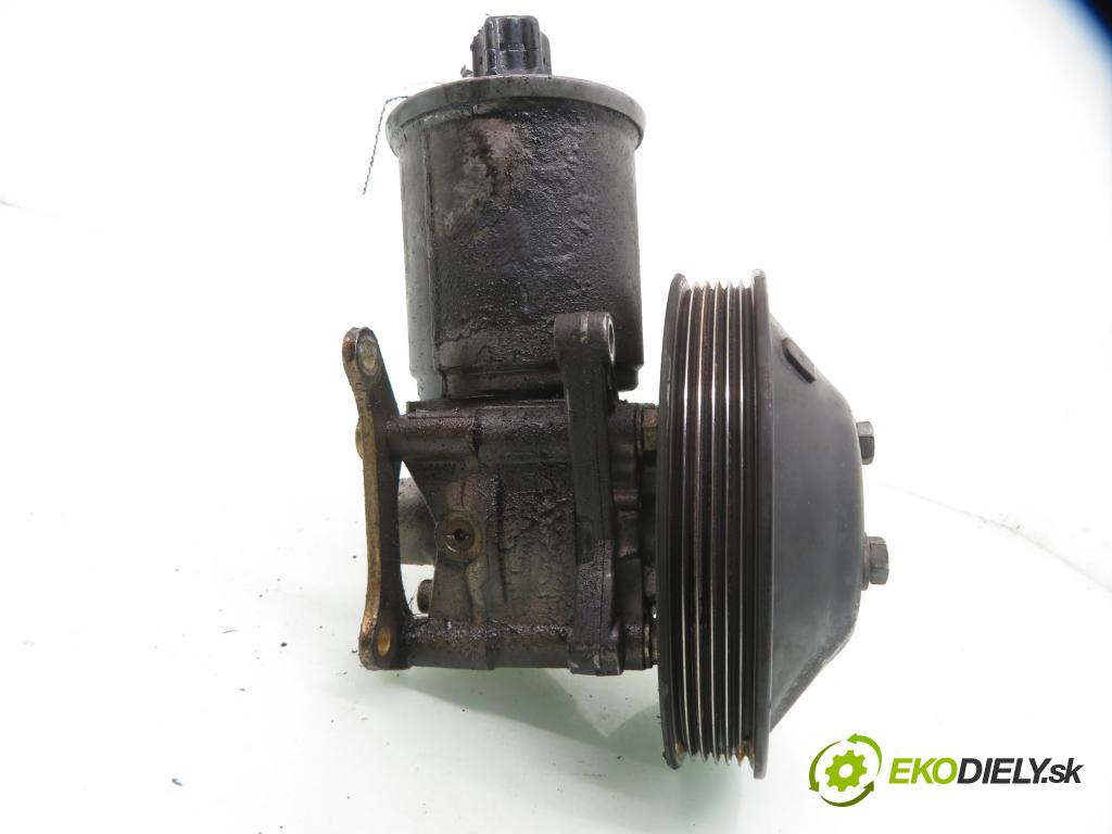 MERCEDES-BENZ KLASA C (W202) SEDAN 1994 55,00 C 200 D (202.120) - OM 601.913 1997,00 pumpa servočerpadlo 2104661201 ; 02105760 (Servočerpadlo)