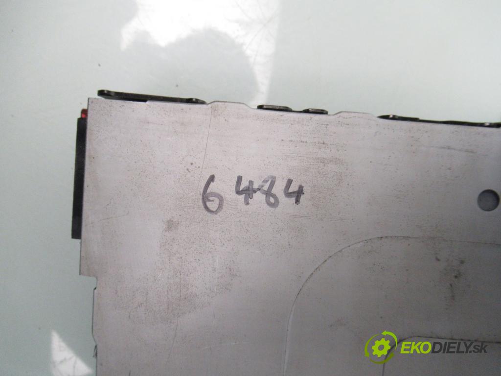 OPEL VECTRA C (Z02) LIFTBACK 2002 74,00 2.0 DTI 16V 101 - Y 20 DTH 1995,00 RADIO CD 330886636