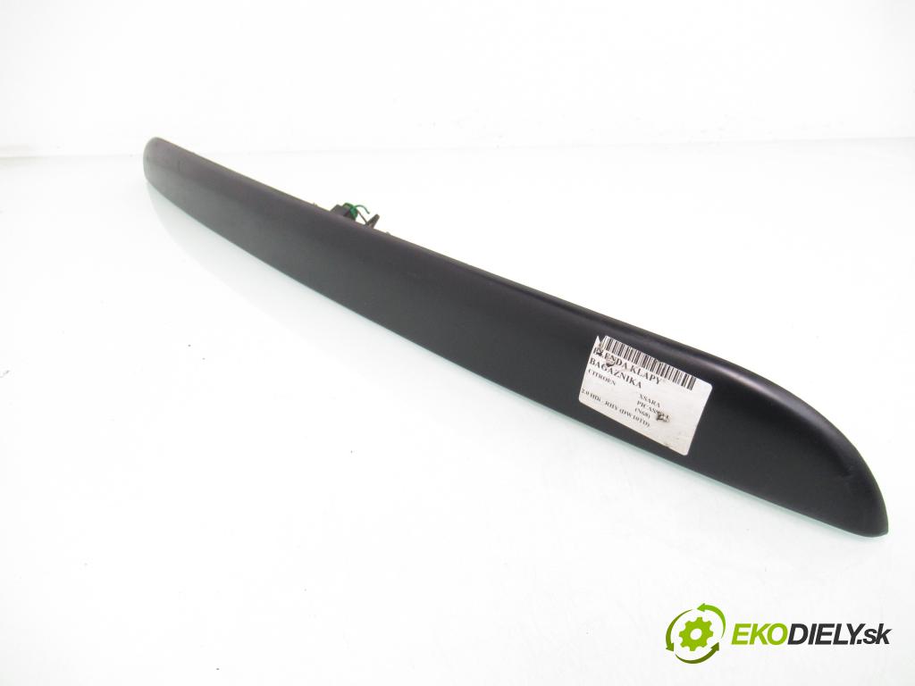 CITROEN XSARA PICASSO (N68) MINIVAN 2002 66,00 2.0 HDi 8V 90 - RHY 1997,00 zadní část - čelo dveří kufr 06010000