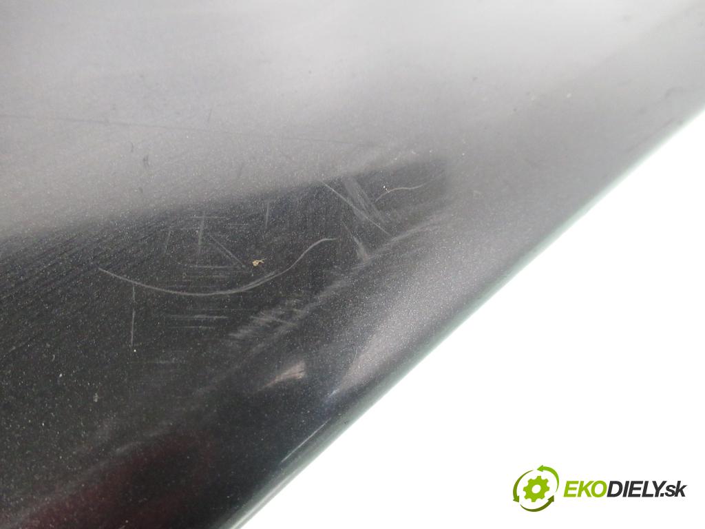 AUDI 80 (89, 89Q, 8A, B3) SEDAN 1990 80,00 2.0 - 3A 1984,00 SPOJLER: dverí 