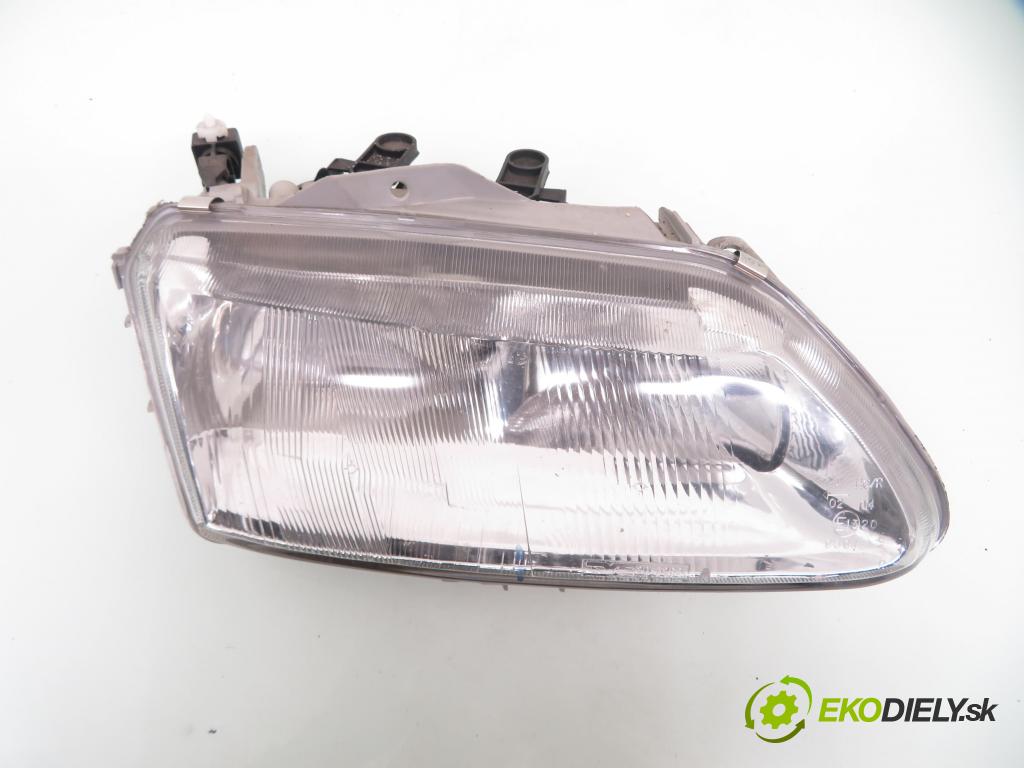 RENAULT LAGUNA I (B56_, 556_) LIFTBACK 1995 83,00 2.0 8V 113 - F3R 722 1998,00 Svetlo PP 203263