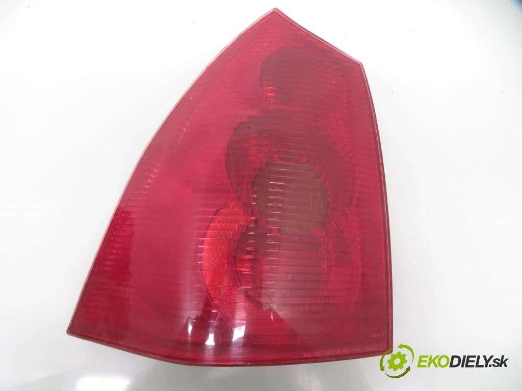 PEUGEOT 307 SW (3H) KOMBI 2002 80,00 1.6 BioFlex - NFU (TU5JP4) 1587,00 světlo levé zadní 89026198