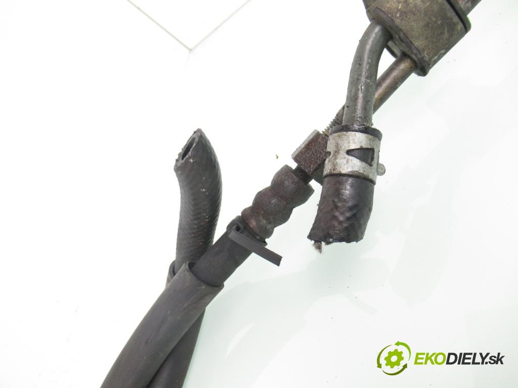 MAZDA 5 (CR19) MINIVAN 2006 107,00 2 - LFF7 1999,00 trubka / Rúra servočerpadlo 