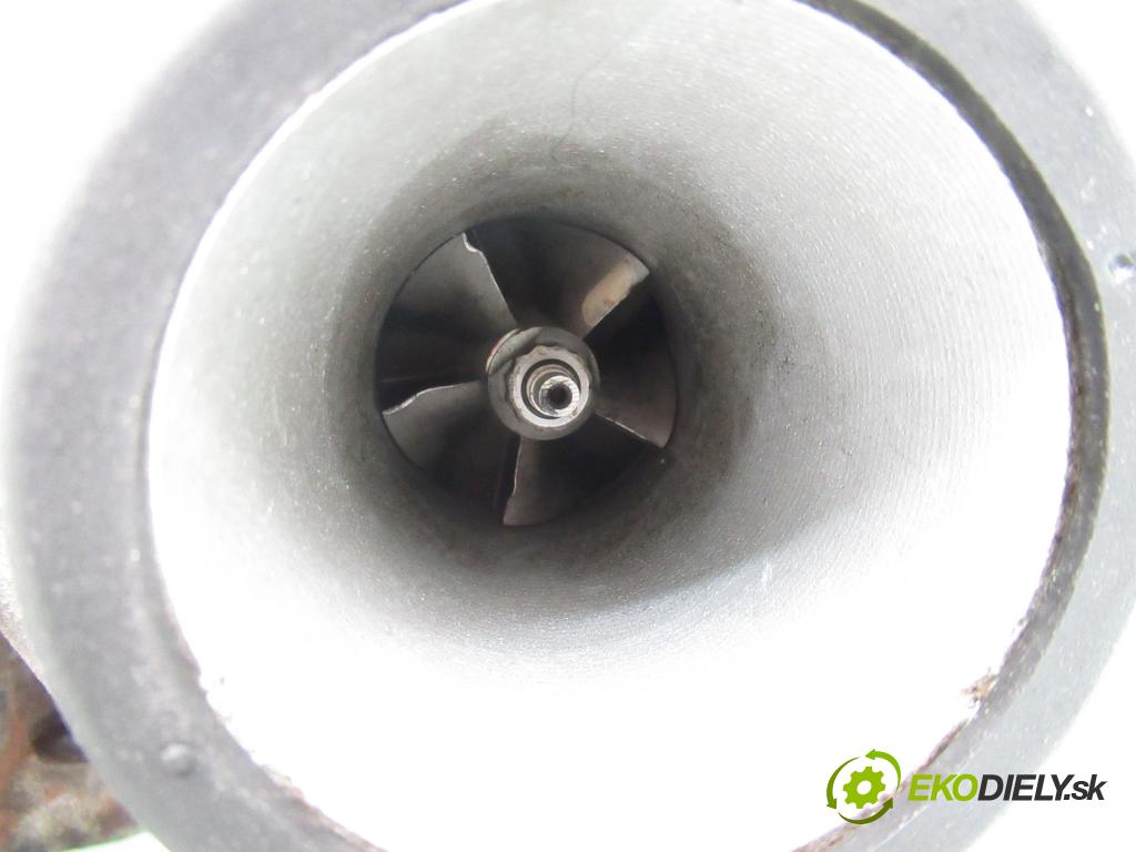 OPEL VECTRA C Kombi (Z02) KOMBI 2004 88,00 1.9 CDTI - Z 19 DT 1910,00 RYCHLONABÍJEČKA: 55196765 ; 755042 (Kompletní turbodmychadlo)