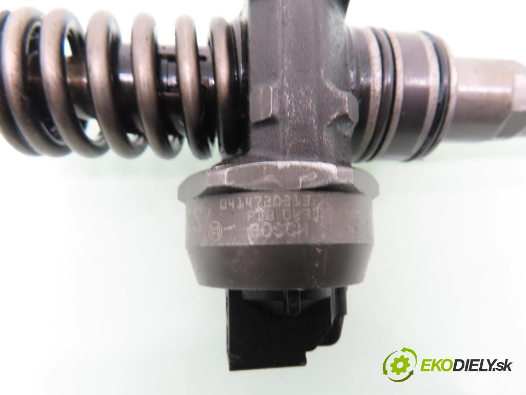 VW POLO (9N_) HB 2007 51,00 1.4 TDI - BNM 1422,00 Vstrekovač 038130073BN ; 0414720313 (Vstrekovač paliva)