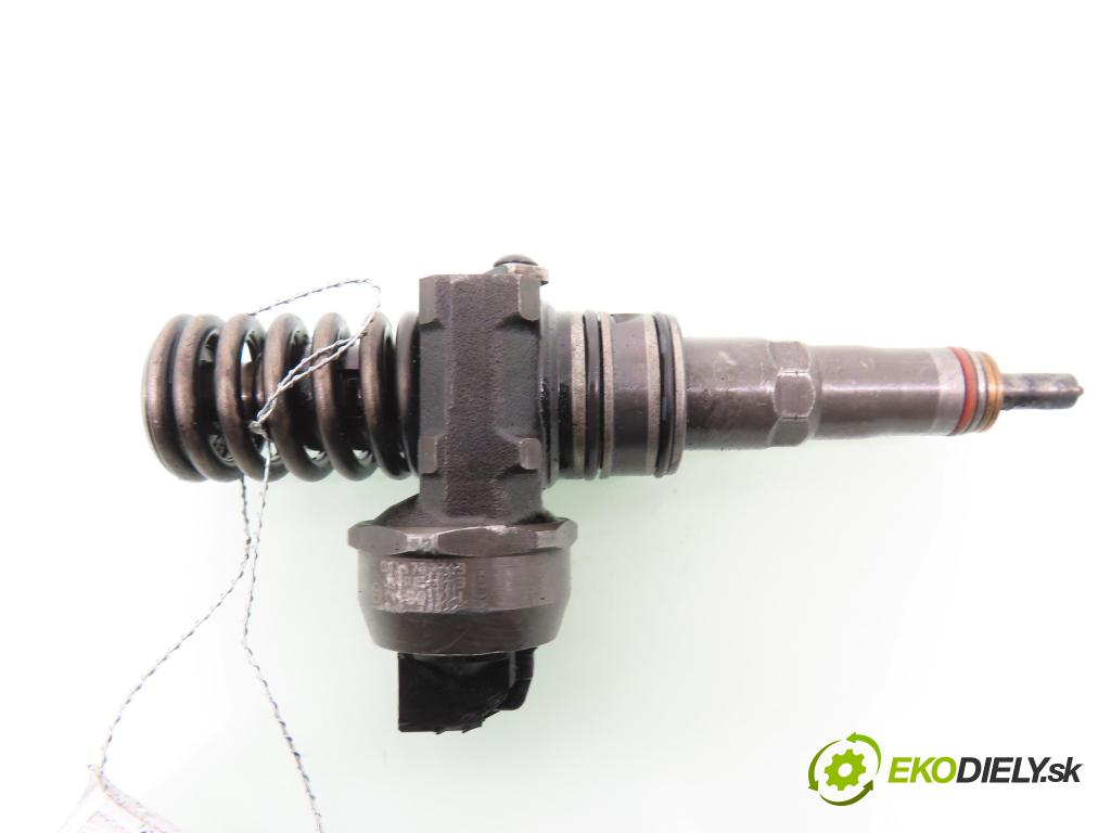 VW POLO (9N_) HB 2007 51,00 1.4 TDI - BNM 1422,00 Vstrekovač 038130073BN ; 0414720313 (Vstrekovač paliva)