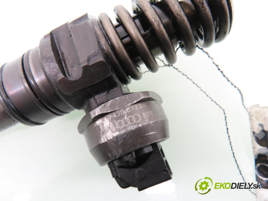 VW POLO (9N_) HB 2007 51,00 1.4 TDI - BNM 1422,00 Vstrekovač 038130073BN ; 0414720313 (Vstrekovač paliva)