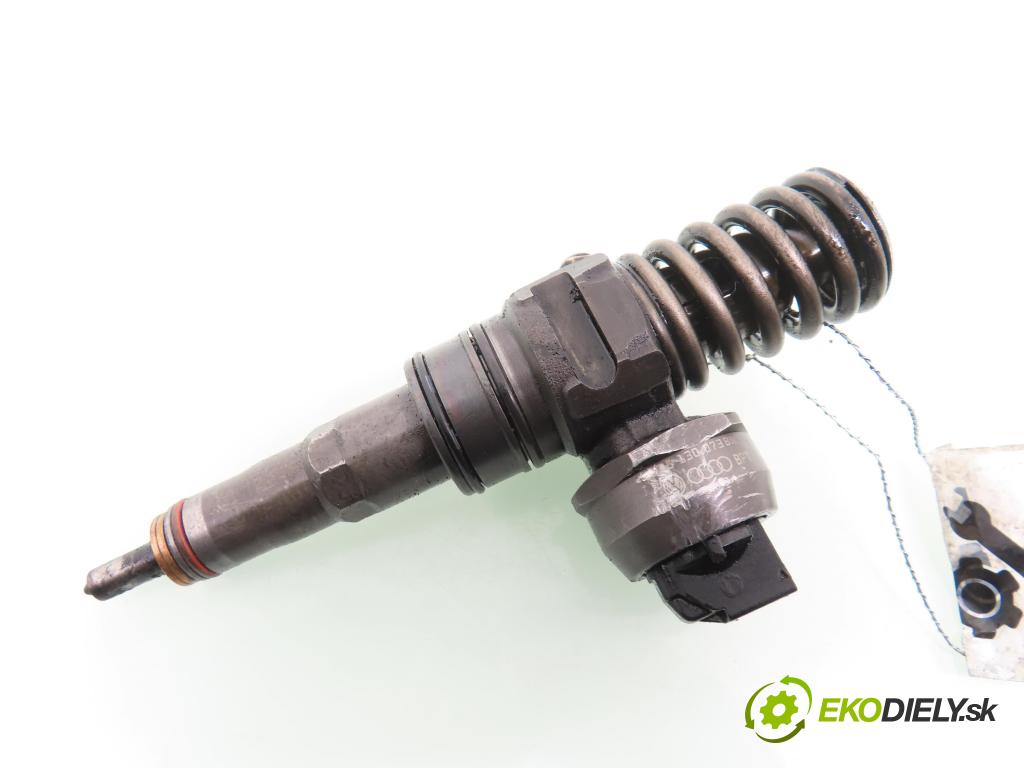 VW POLO (9N_) HB 2007 51,00 1.4 TDI - BNM 1422,00 Vstrekovač 038130073BN ; 0414720313 (Vstrekovač paliva)