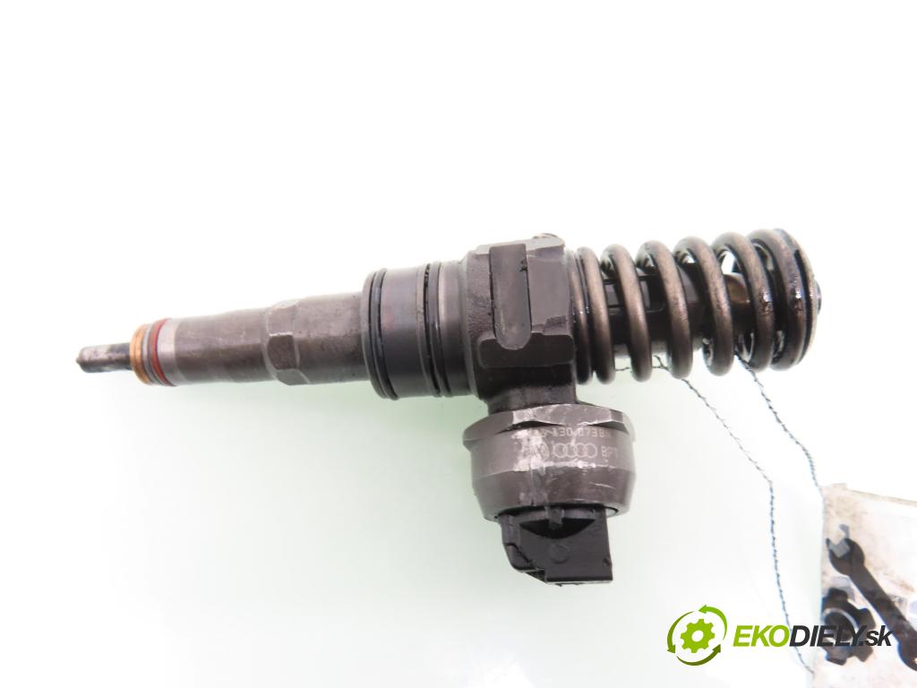 VW POLO (9N_) HB 2007 51,00 1.4 TDI - BNM 1422,00 Vstrekovač 038130073BN ; 0414720313 (Vstrekovač paliva)