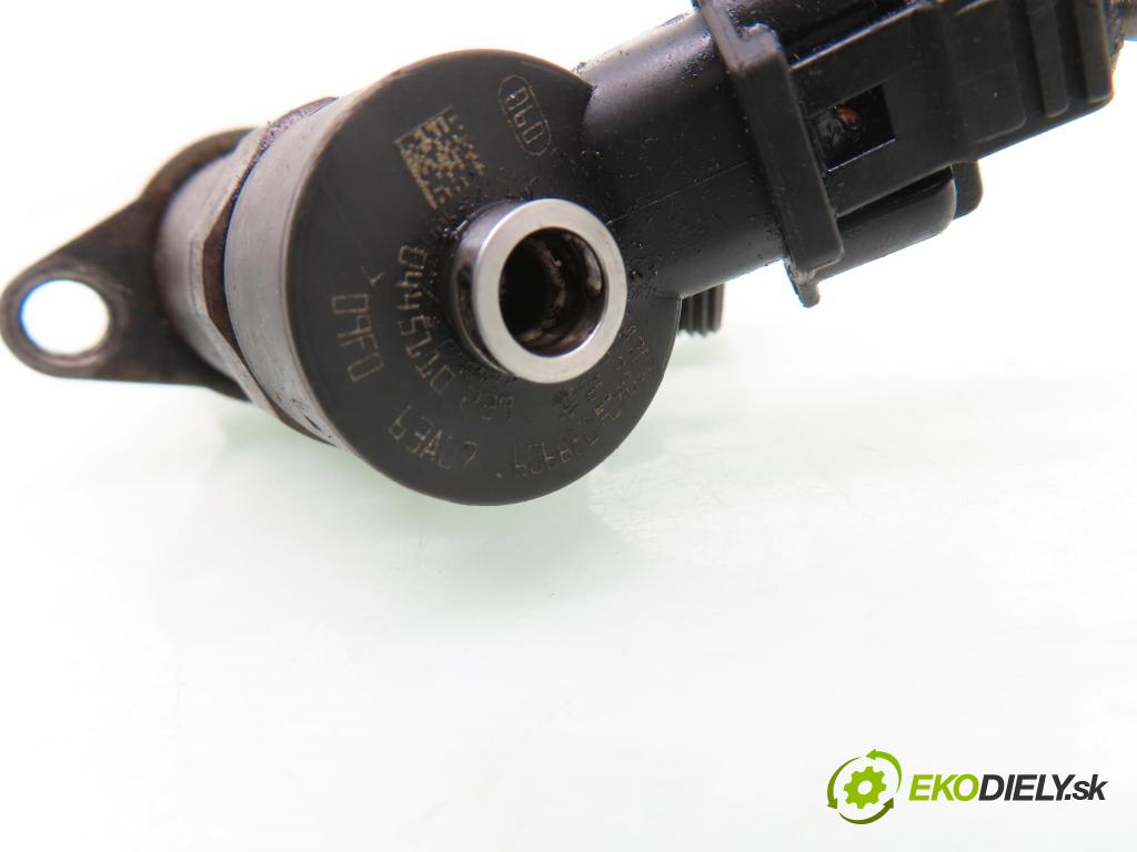 PEUGEOT 307 (3A/C) HB 2005 66,00 1.6 HDi 90 - 9HX (DV6ATED4) 1560,00 vstrekovač 0445110239 (Vstrekovač paliva)