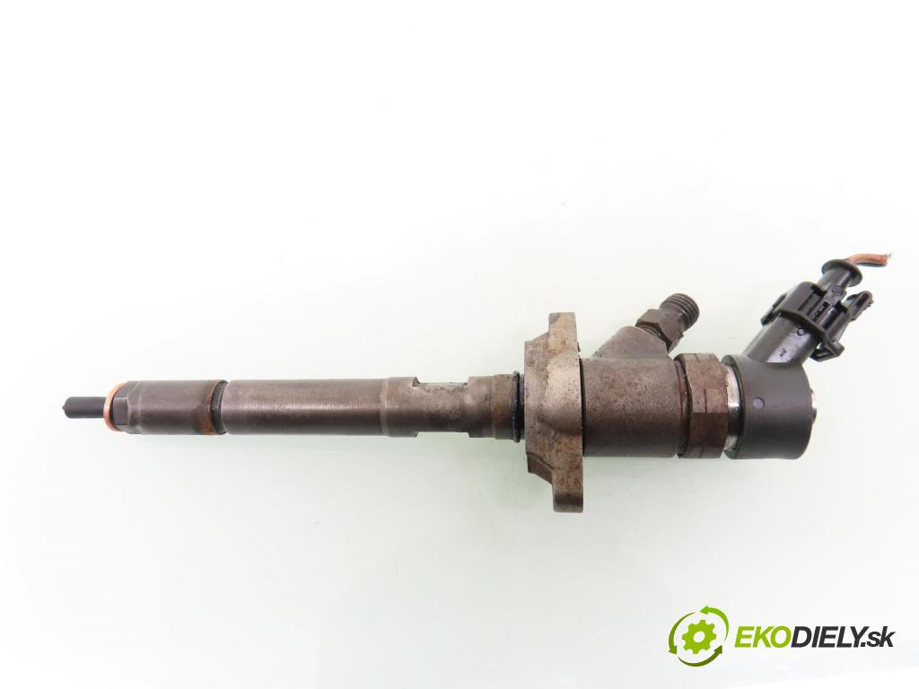 PEUGEOT 307 (3A/C) HB 2005 66,00 1.6 HDi 90 - 9HX (DV6ATED4) 1560,00 vstrekovač 0445110239 (Vstrekovač paliva)