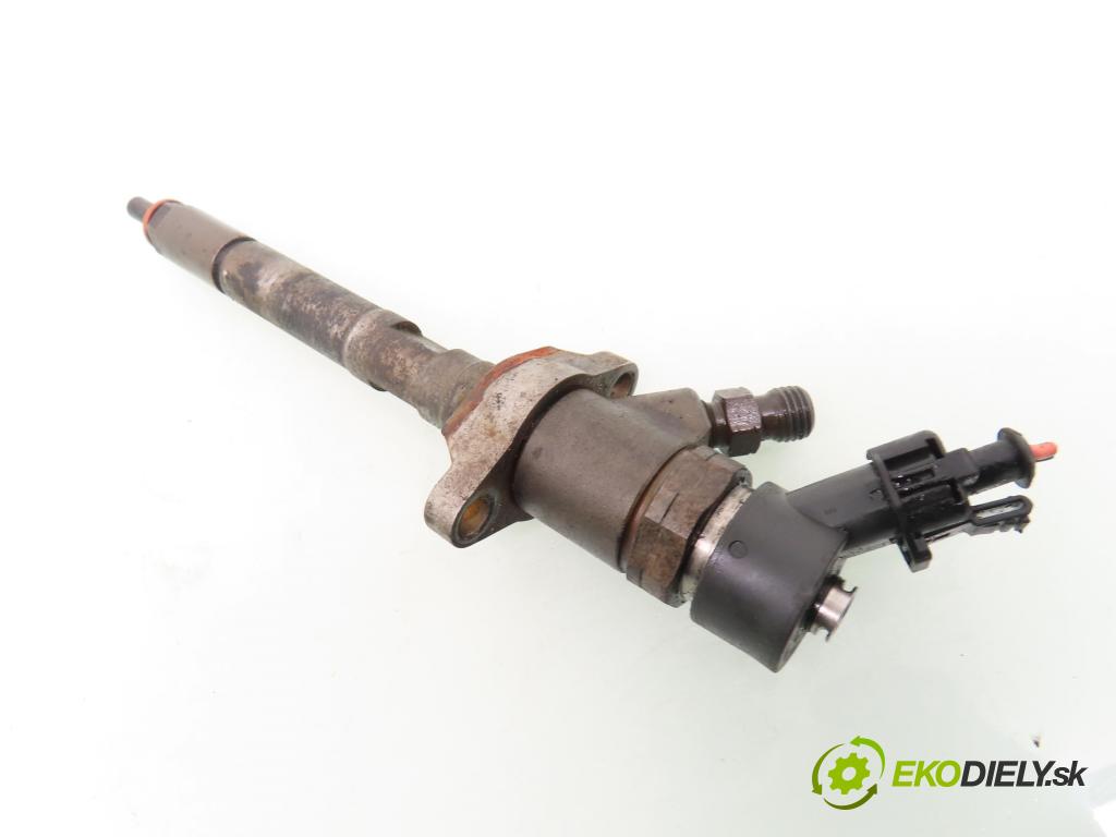 PEUGEOT 307 (3A/C) HB 2005 66,00 1.6 HDi 90 - 9HX (DV6ATED4) 1560,00 vstrekovač 0445110239 (Vstrekovač paliva)