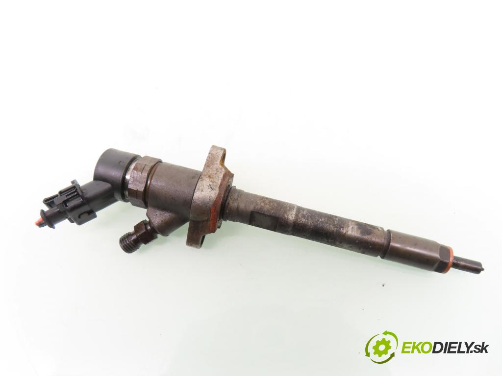 PEUGEOT 307 (3A/C) HB 2005 66,00 1.6 HDi 90 - 9HX (DV6ATED4) 1560,00 vstrekovač 0445110239 (Vstrekovač paliva)