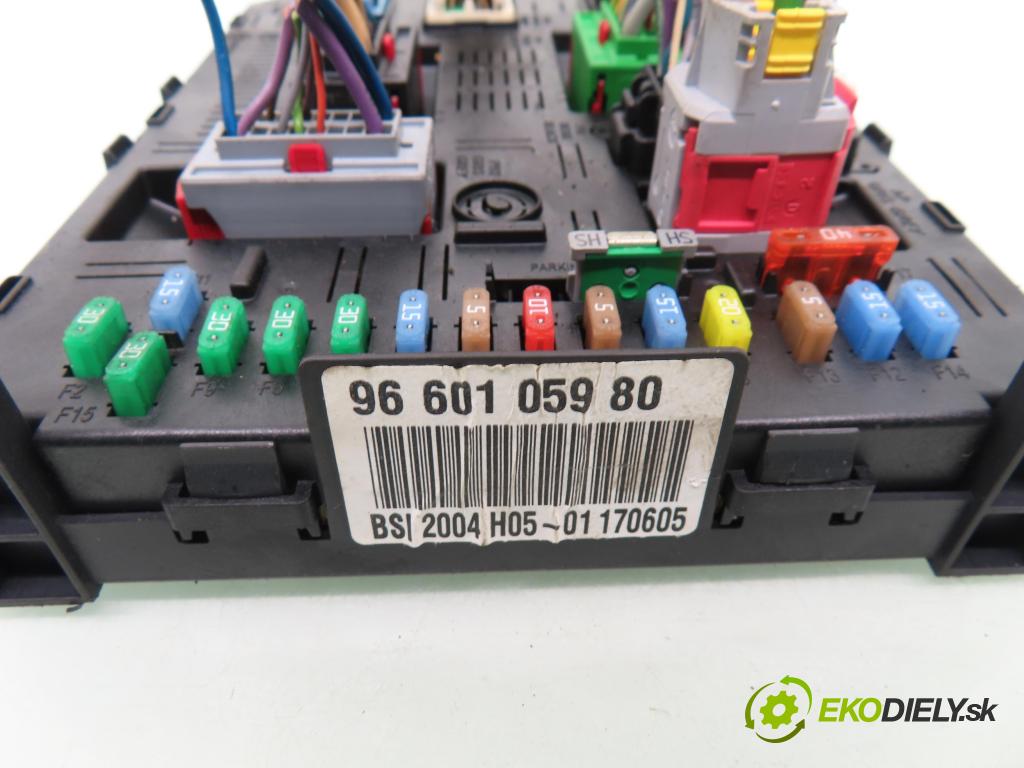 PEUGEOT 307 (3A/C) HB 2005 66,00 1.6 HDi 90 - 9HX (DV6ATED4) 1560,00 MODUL BSI 9660105980