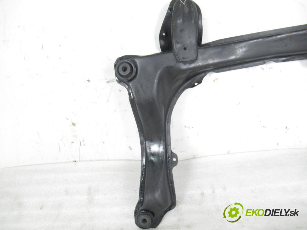 AUDI 80 (89, 89Q, 8A, B3) SEDAN 1990 80,00 2.0 - 3A 1984,00 predný