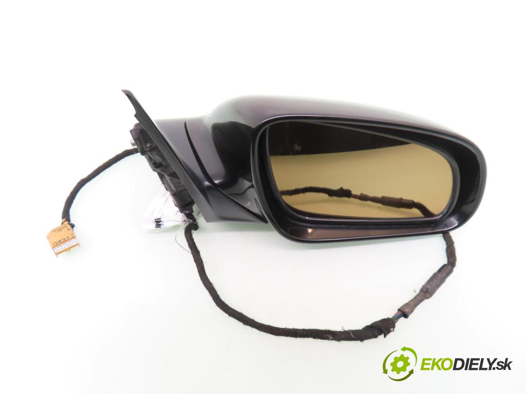 AUDI A8 D3 (4E2, 4E8) SEDAN 2004 171,00 3.0 TDI quattro - ASB 2967,00 zpětné zrcátko