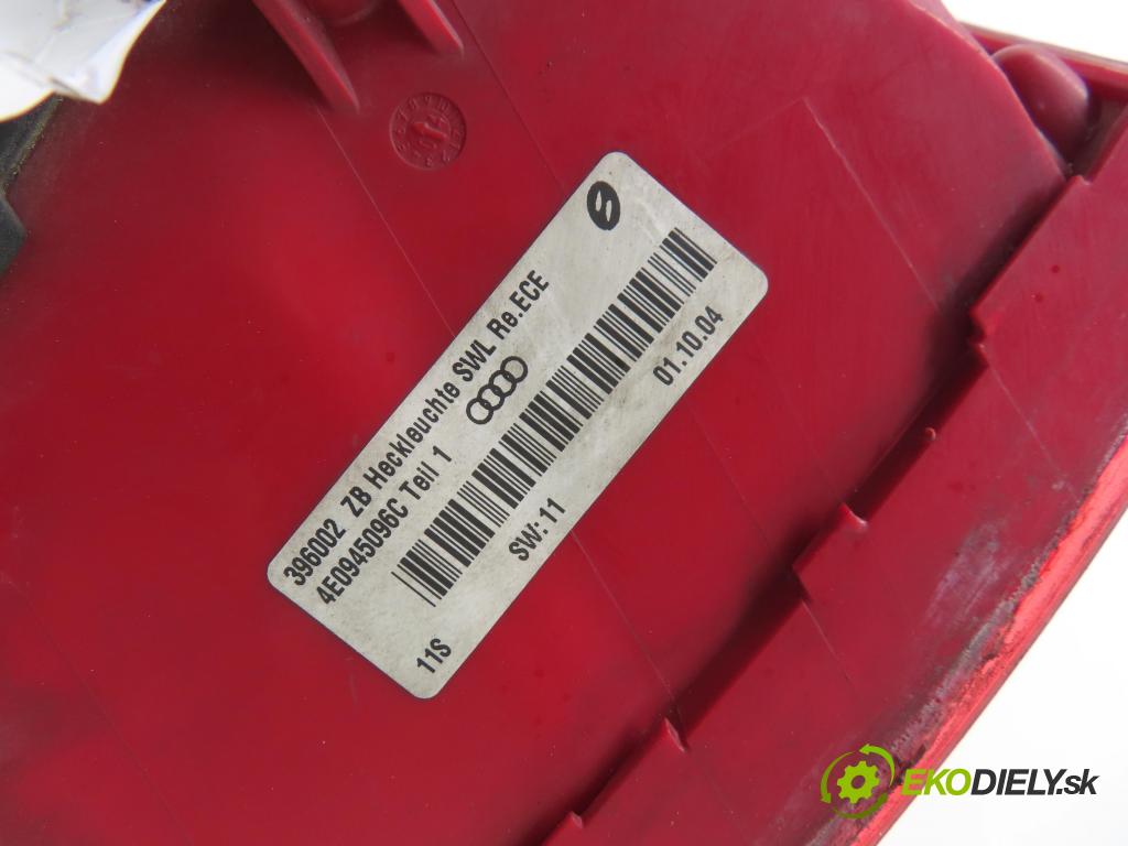 AUDI A8 D3 (4E2, 4E8) SEDAN 2004 171,00 3.0 TDI quattro - ASB 2967,00 světlo pravé zadní 4E0945096C