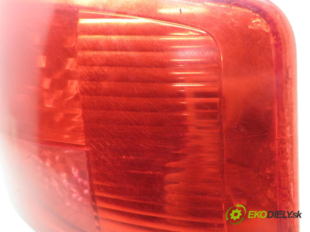 AUDI A8 D3 (4E2, 4E8) SEDAN 2004 171,00 3.0 TDI quattro - ASB 2967,00 světlo pravé zadní 4E0945096C