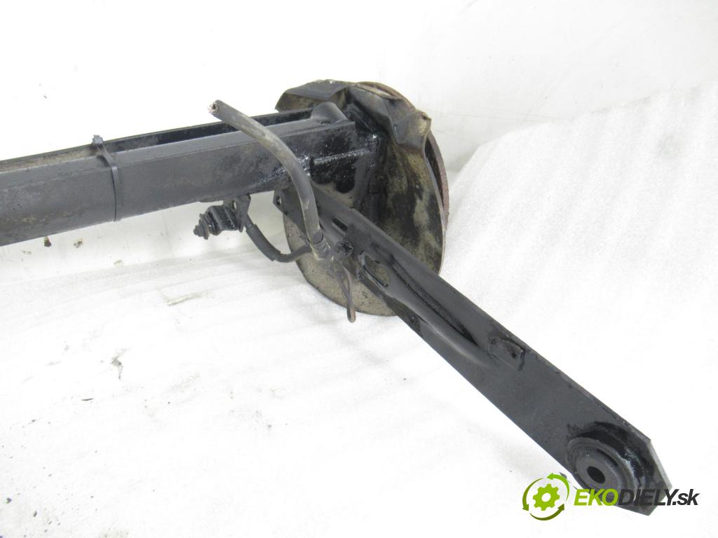 AUDI 80 (89, 89Q, 8A, B3) SEDAN 1990 80,00 2.0 - 3A 1984,00 Výstuha zadná