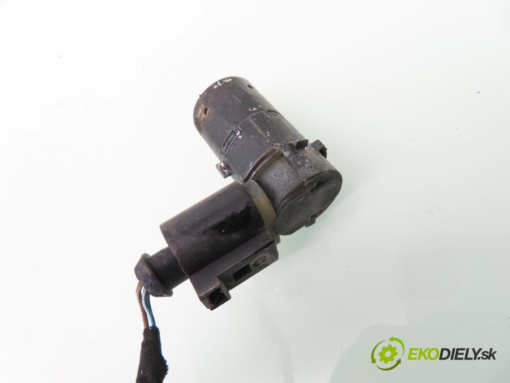 AUDI A8 D3 (4E2, 4E8) SEDAN 2004 171,00 3.0 TDI quattro - ASB 2967,00 snímač 4B0919275E